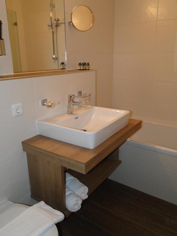 Gasthof Und Hotel Rieder Gmbh Jenbach Εξωτερικό φωτογραφία