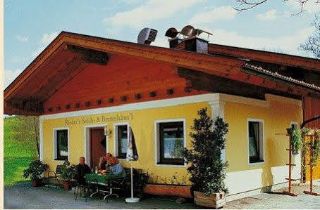 Gasthof Und Hotel Rieder Gmbh Jenbach Εξωτερικό φωτογραφία